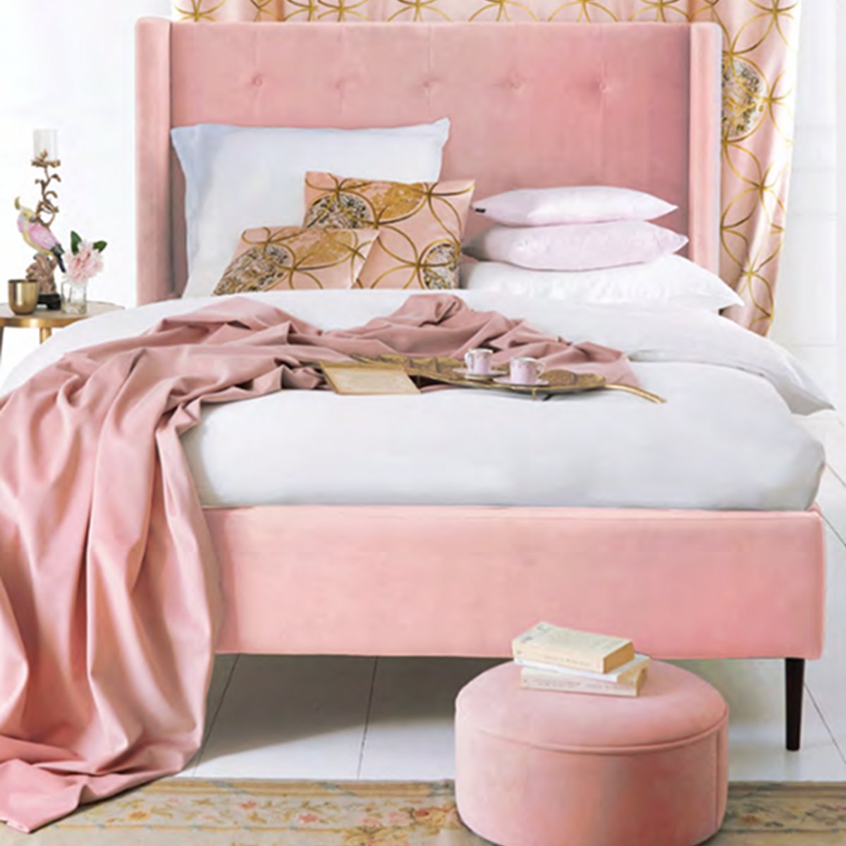 Landhausbett mit gepolstertem Kopfteil hohes Rosa